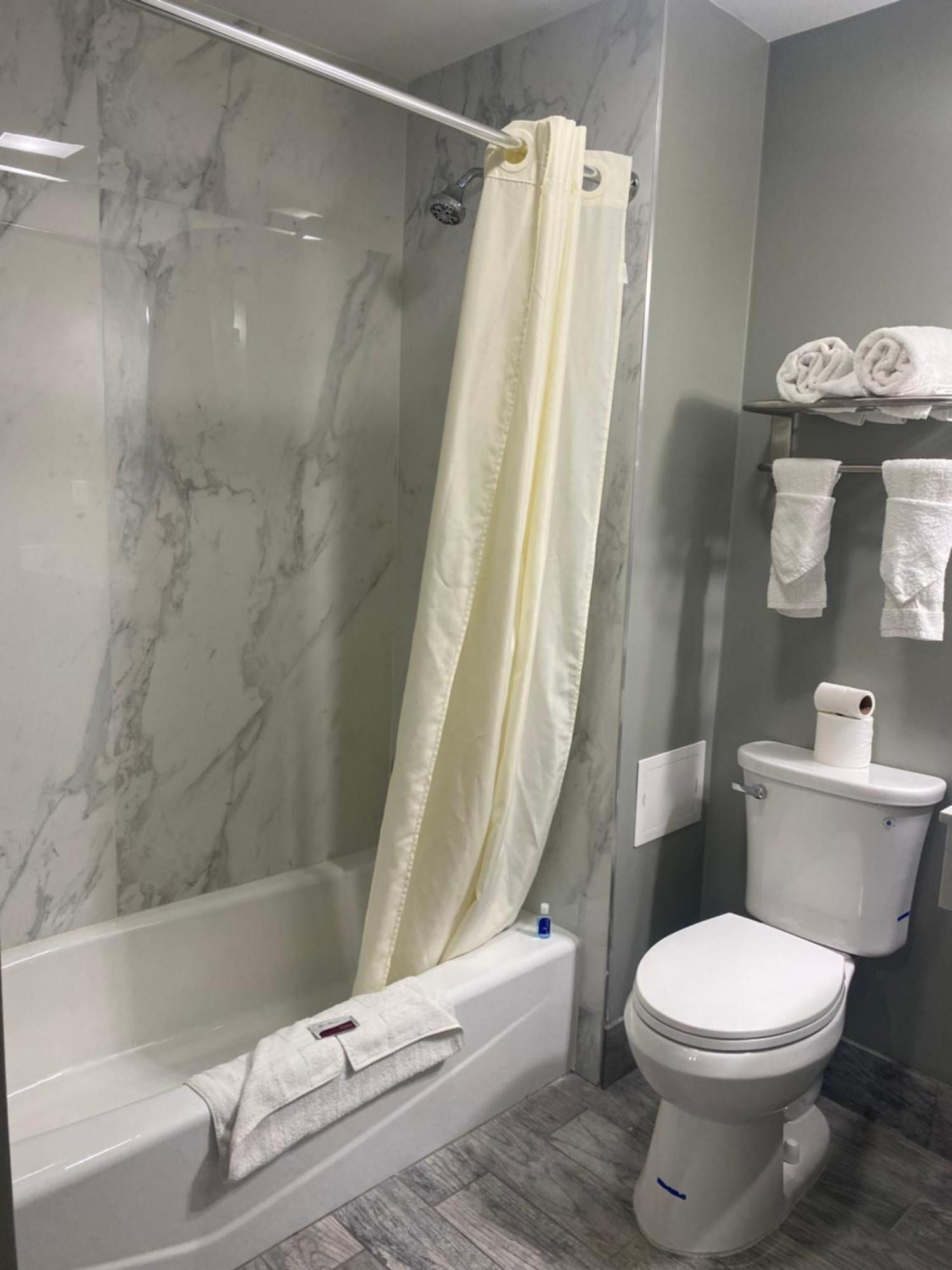 Wilkes-Barre Lodge Экстерьер фото