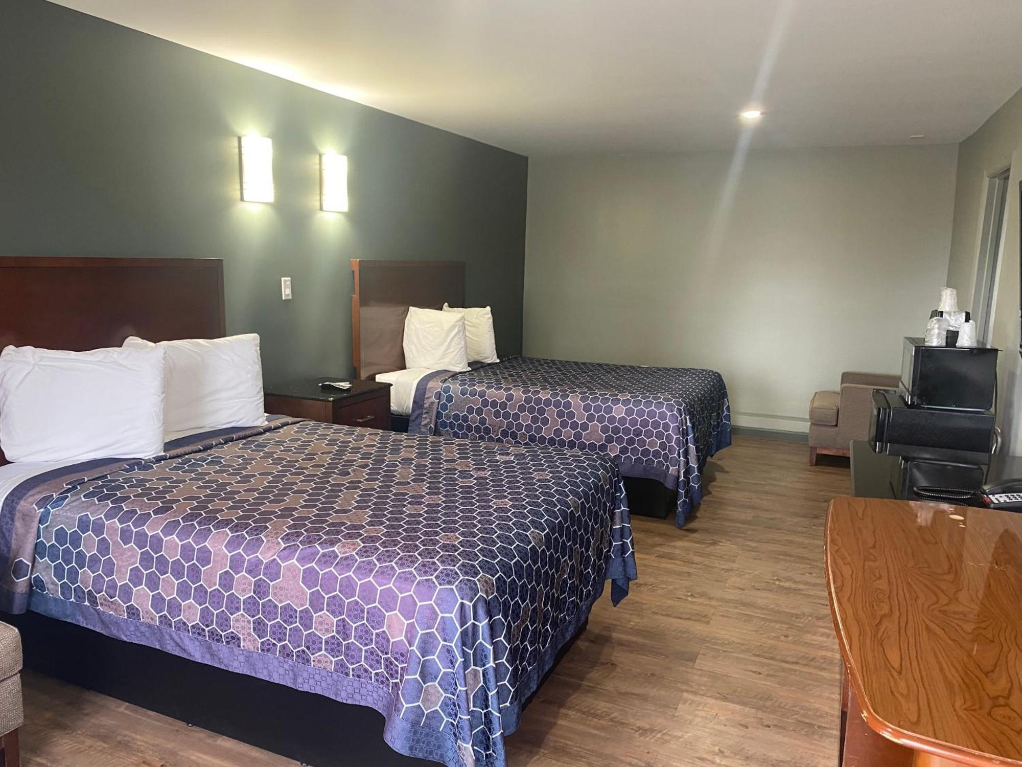 Wilkes-Barre Lodge Экстерьер фото